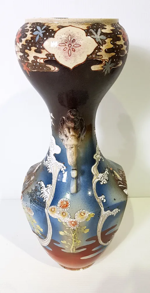 Good Quality Early 20th Century Famille Rose Vase