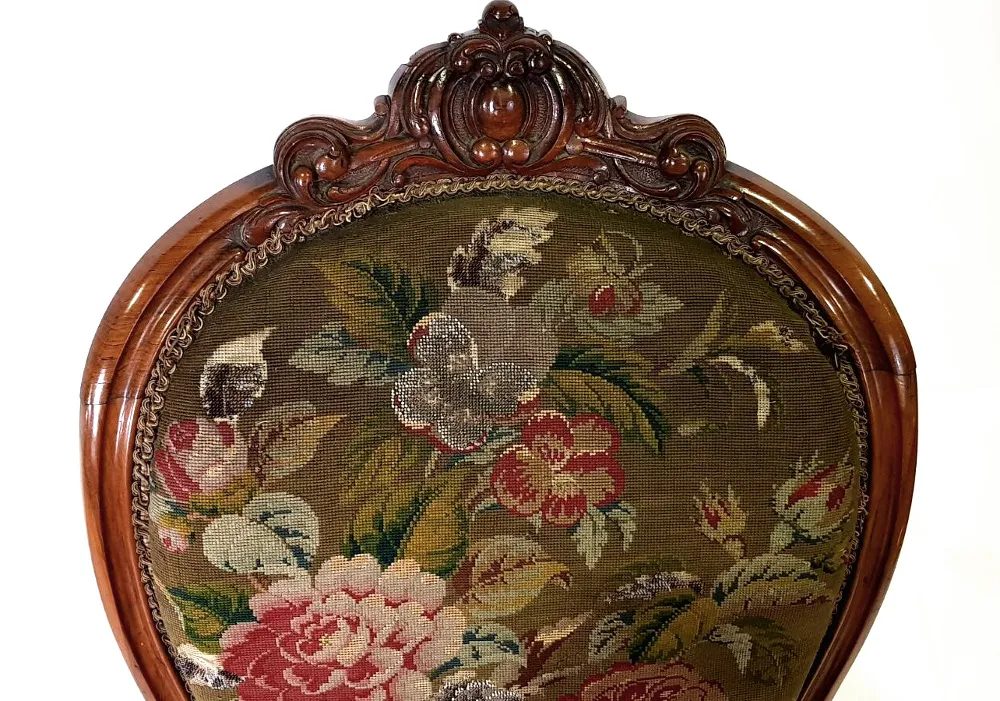 Very Good Quality 19th Century Rosewood Nursing Chair