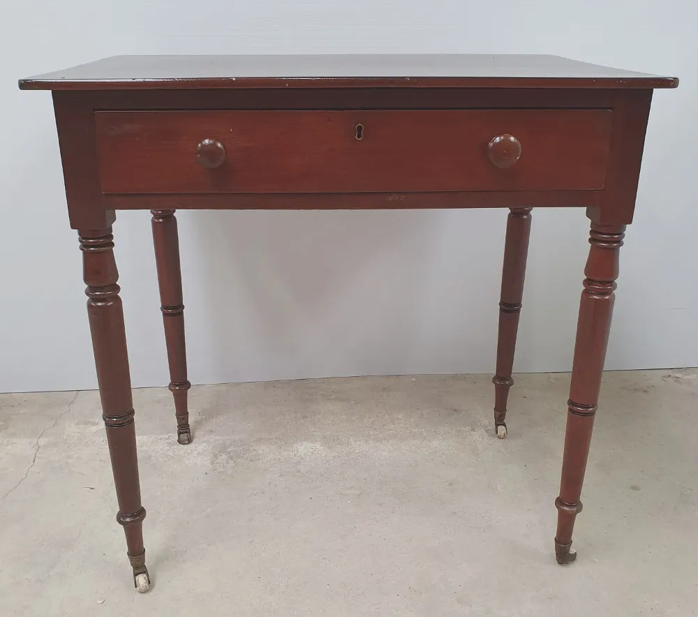 Simple 19th Century Single Drawer Neat Size Side Table 