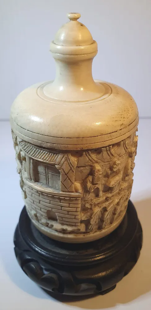 19th Century Carved Ivory Snuff Bottle