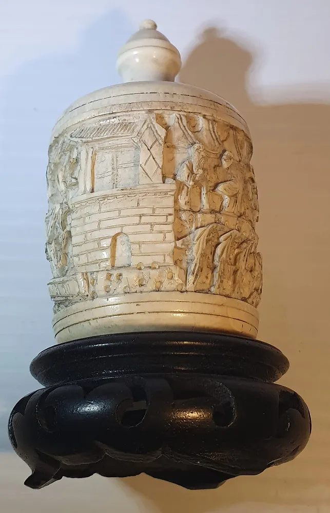 19th Century Carved Ivory Snuff Bottle