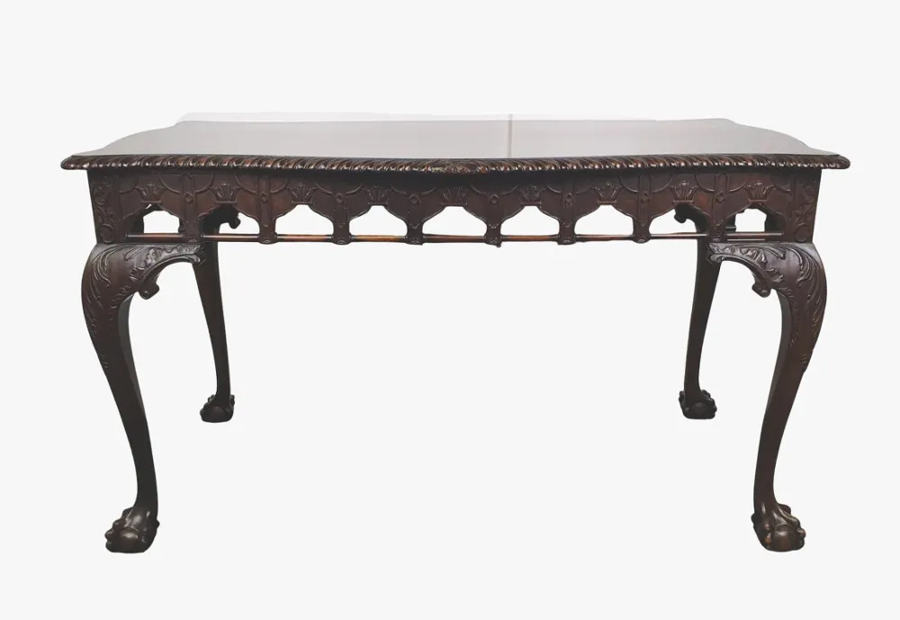 Early 20th Century Centre Table in the Manner of Chippendale