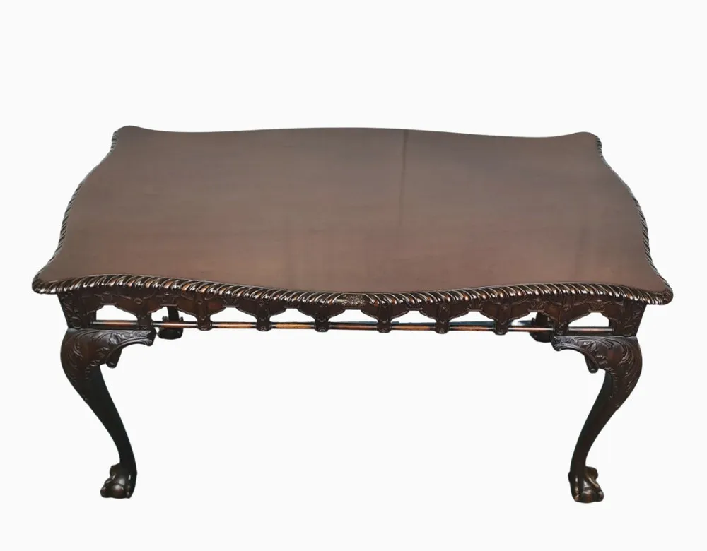Early 20th Century Centre Table in the Manner of Chippendale