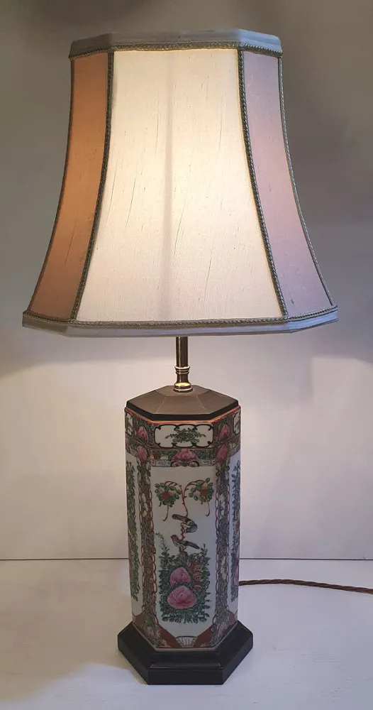 Early 20th Century Hand Painted Oriental Table Lamp