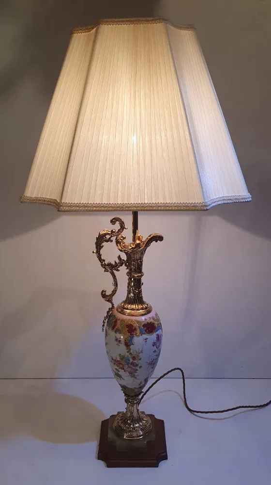 Early 20th Century Hand Painted Porcelain and Brass Table Lamp 