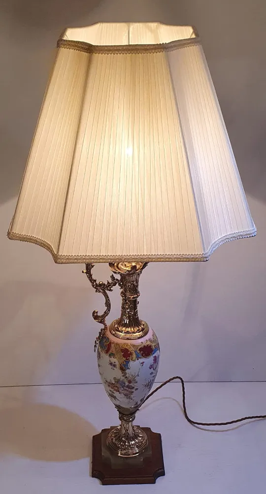 Early 20th Century Hand Painted Porcelain and Brass Table Lamp 