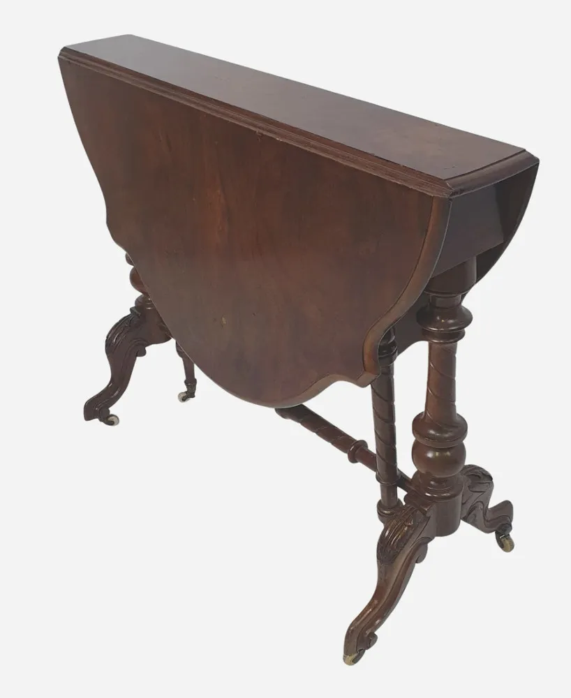 A Fine 19th Century Walnut Large Size Sutherland Table 