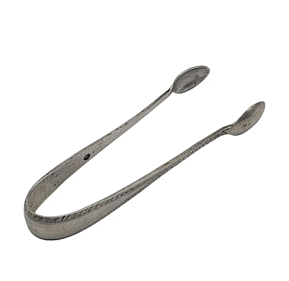A Lovely 19th Century Sterling Silver Sugar tongs