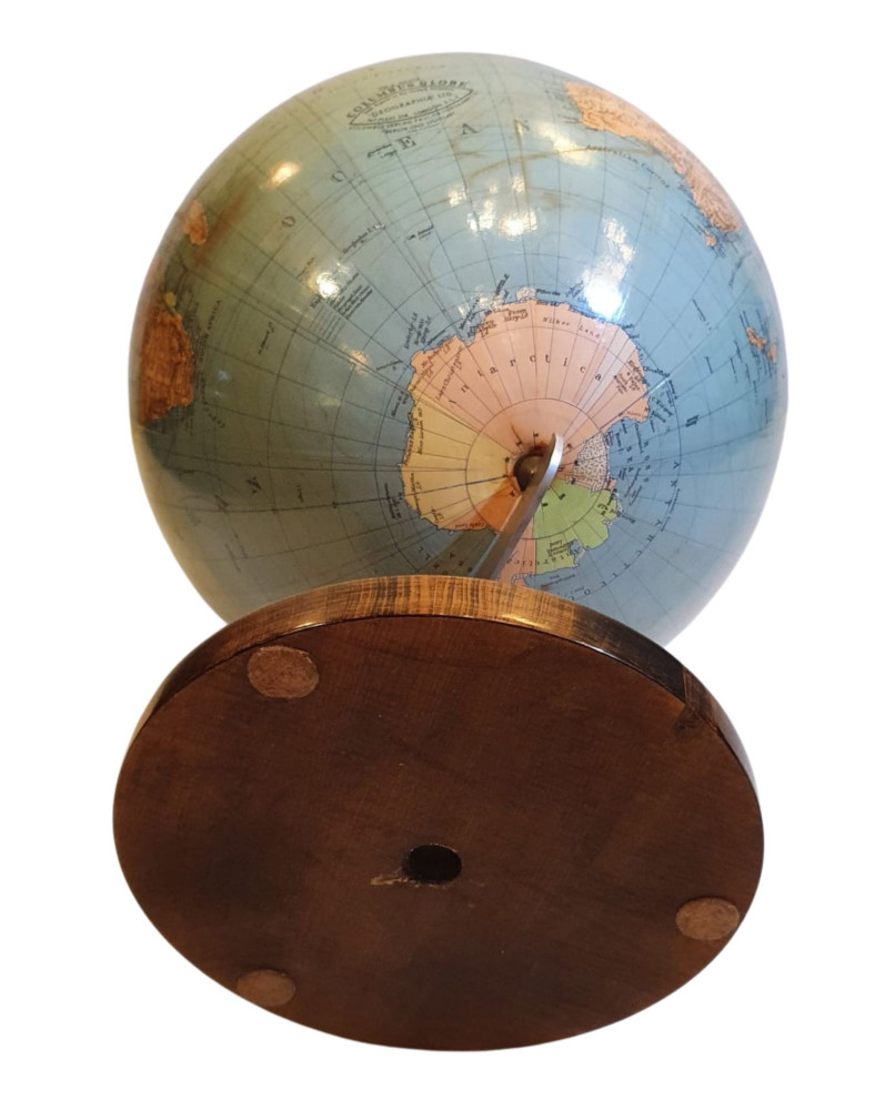  A Lovely Quality 1940's Columbus Globe