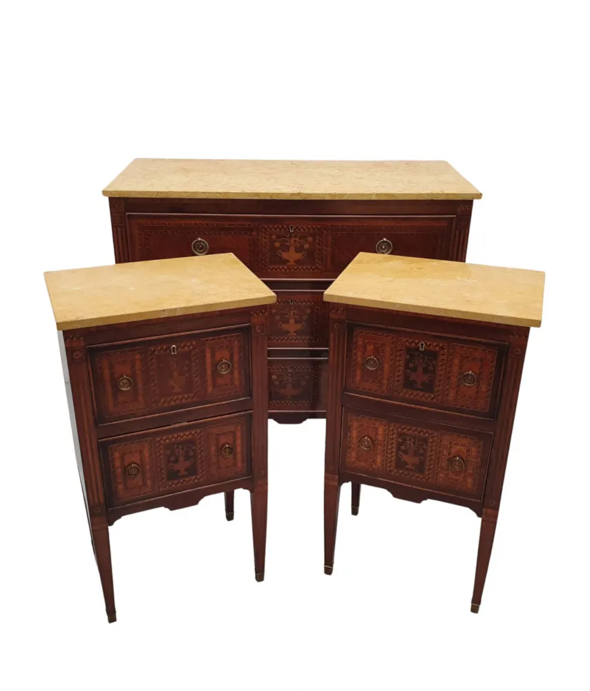  A Fine Early 20th Century Highly Inlaid Marble Top Chest of Drawers