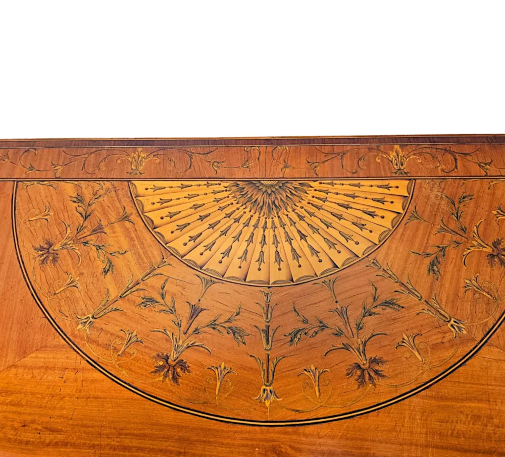  A Very Rare Early 19th Century Regency Bowfronted Chest of Drawers