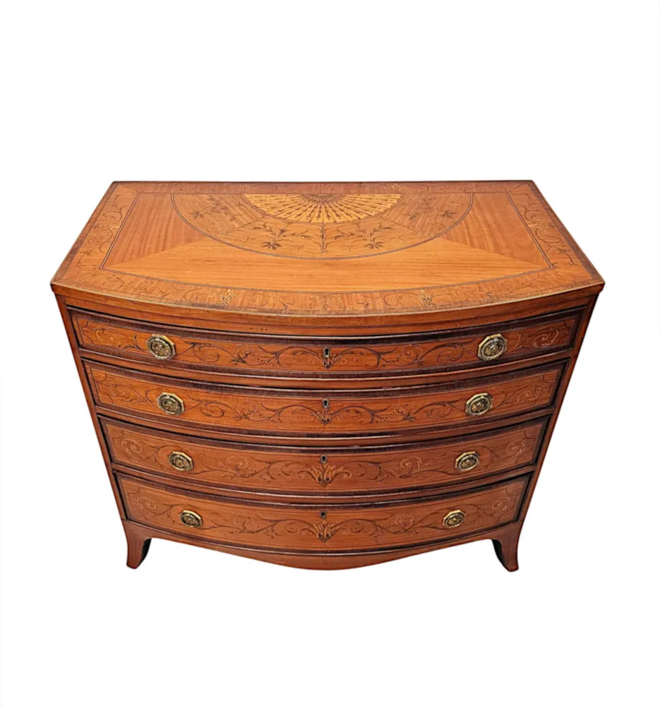  A Very Rare Early 19th Century Regency Bowfronted Chest of Drawers
