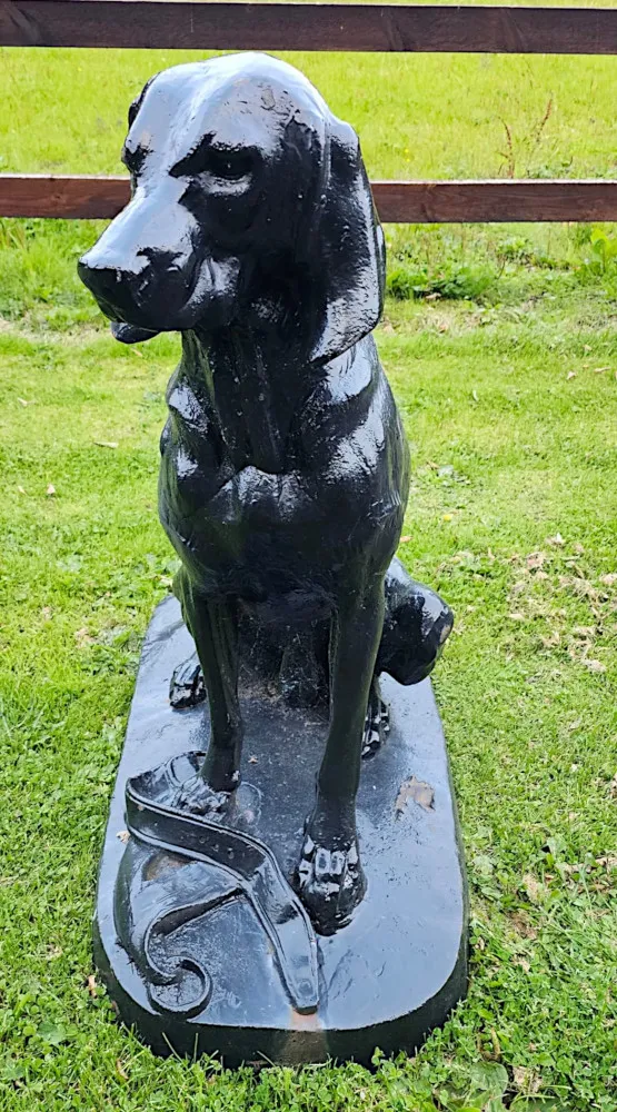 A Rare Pair of 20th Century Animalier Cast Iron Hunting Dogs