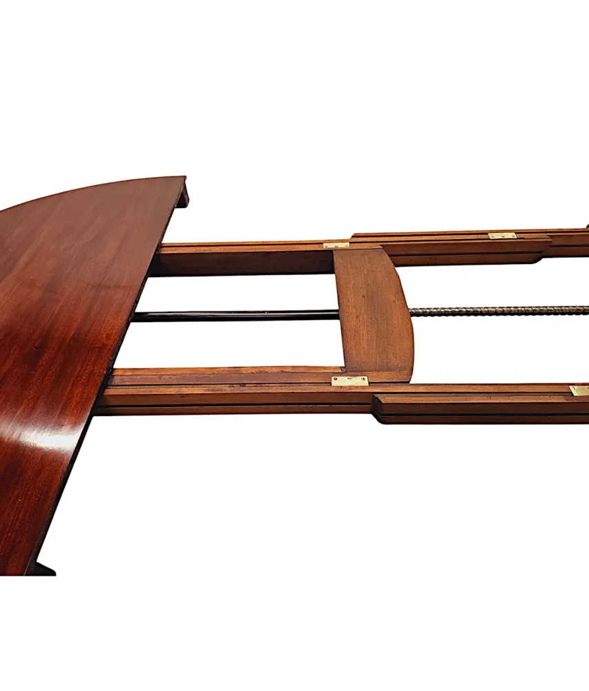 A Very Rare and Fine Irish 19th Century Four Leaf Extending Dining Table in the Manner of Strahan of Dublin
