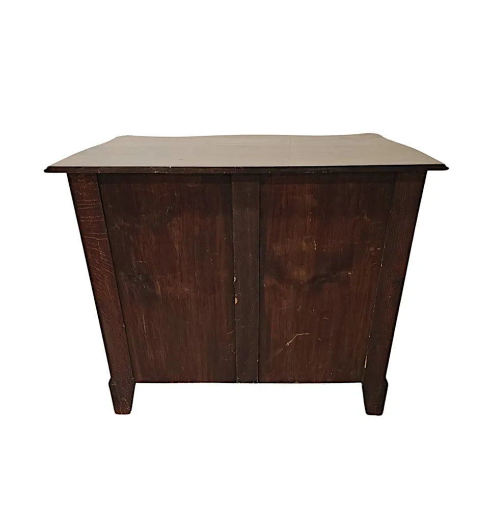 A Very Fine Early 20th Century Serpentine Chest of Drawers