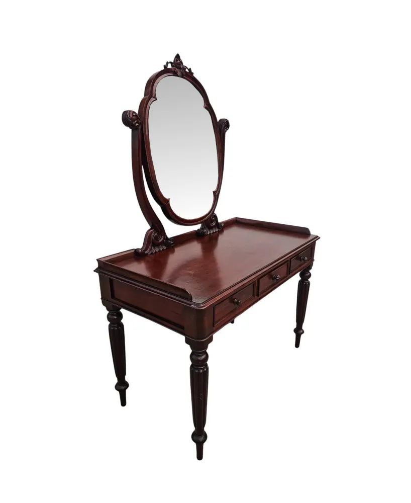  A Very Fine 19th Century Dressing Table Attributed to 'Gillows'