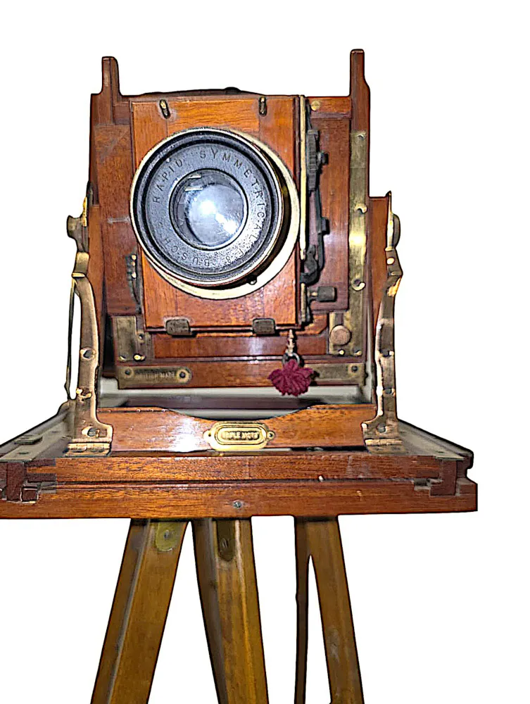 A Very Fine Circa 1900 Double Racked Focus Half plate Camera on Oak Tripod by Benetfink & Co, Cheapside, London