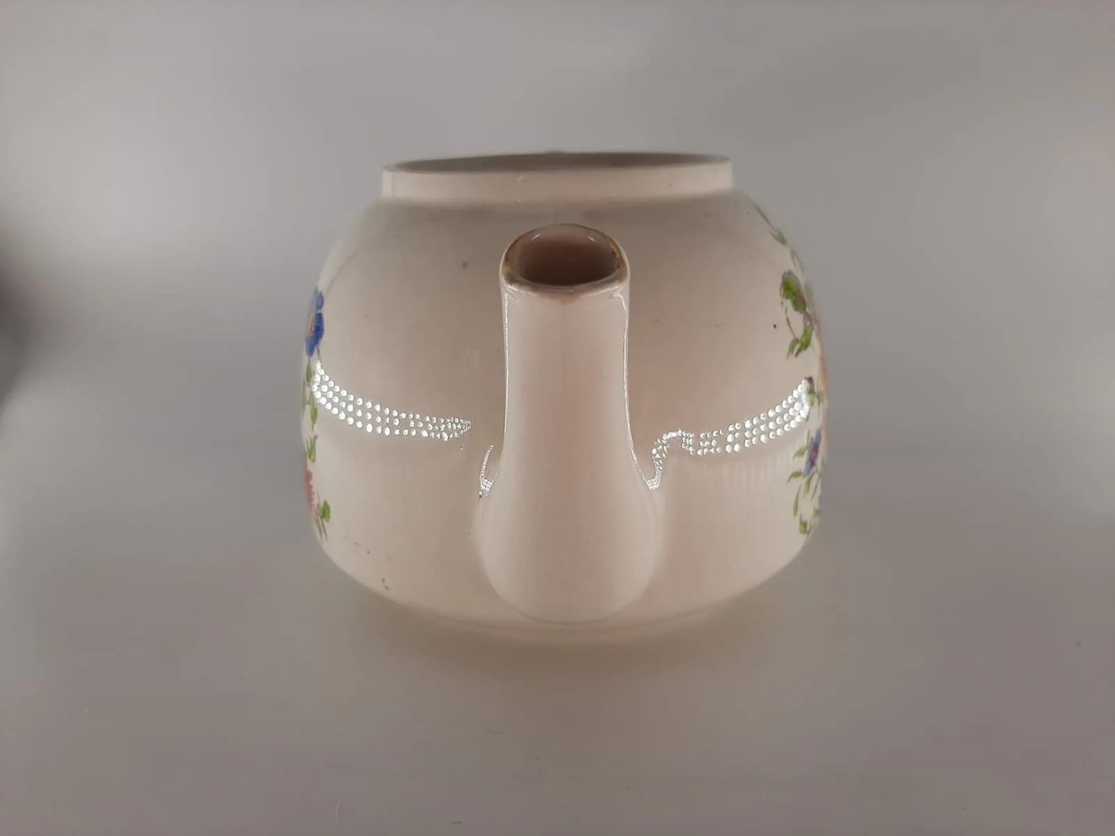 Arklow Potter Teapot and Teapot Stand 