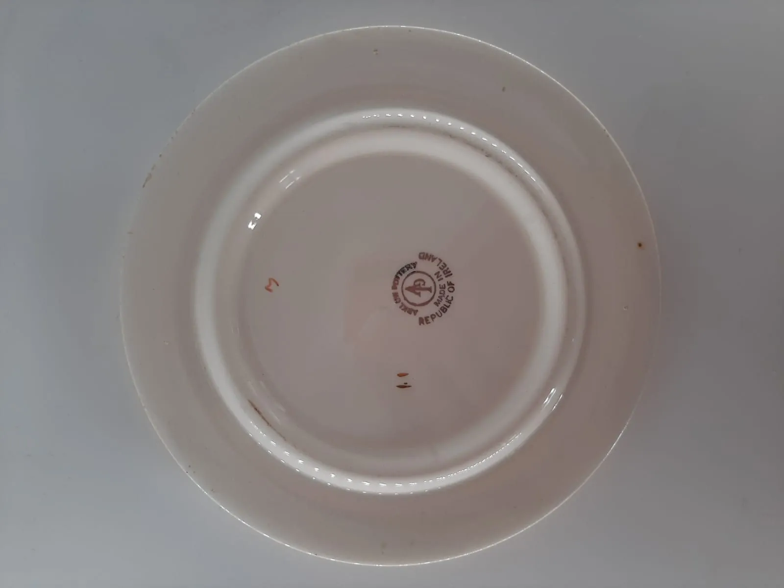 Arklow Potter Teapot and Teapot Stand 