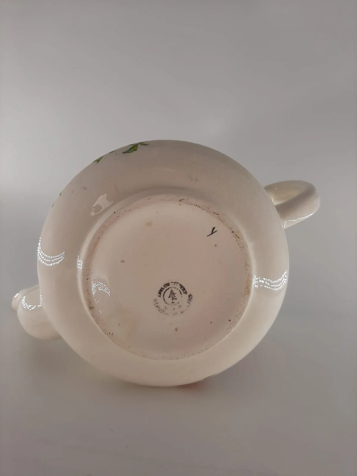 Arklow Potter Teapot and Teapot Stand 