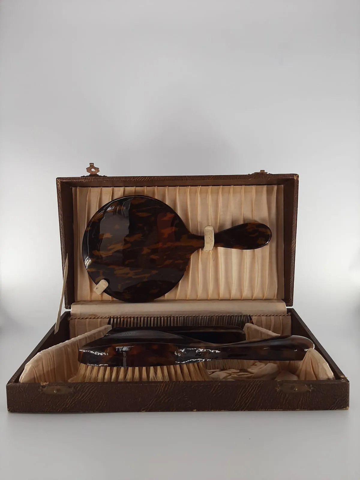 Art Deco Cased Vanity Set